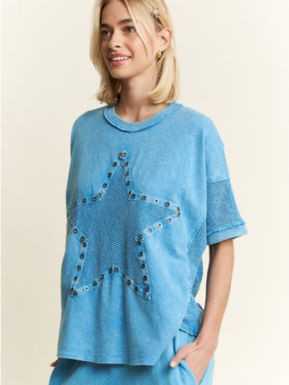 J. Her Blue Mineral Wash Star Mesh
Grommet Oversized Tee Top Size Small